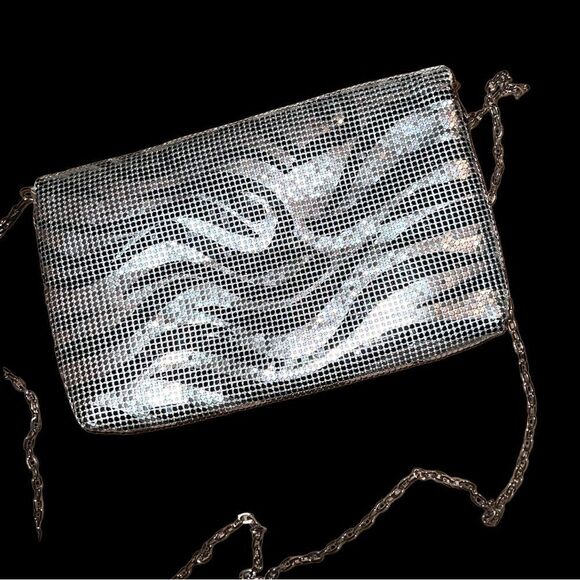 Vintage Urban Expressions silver envelope style metal beaded evening bag . Nwt - Picture 4 of 7